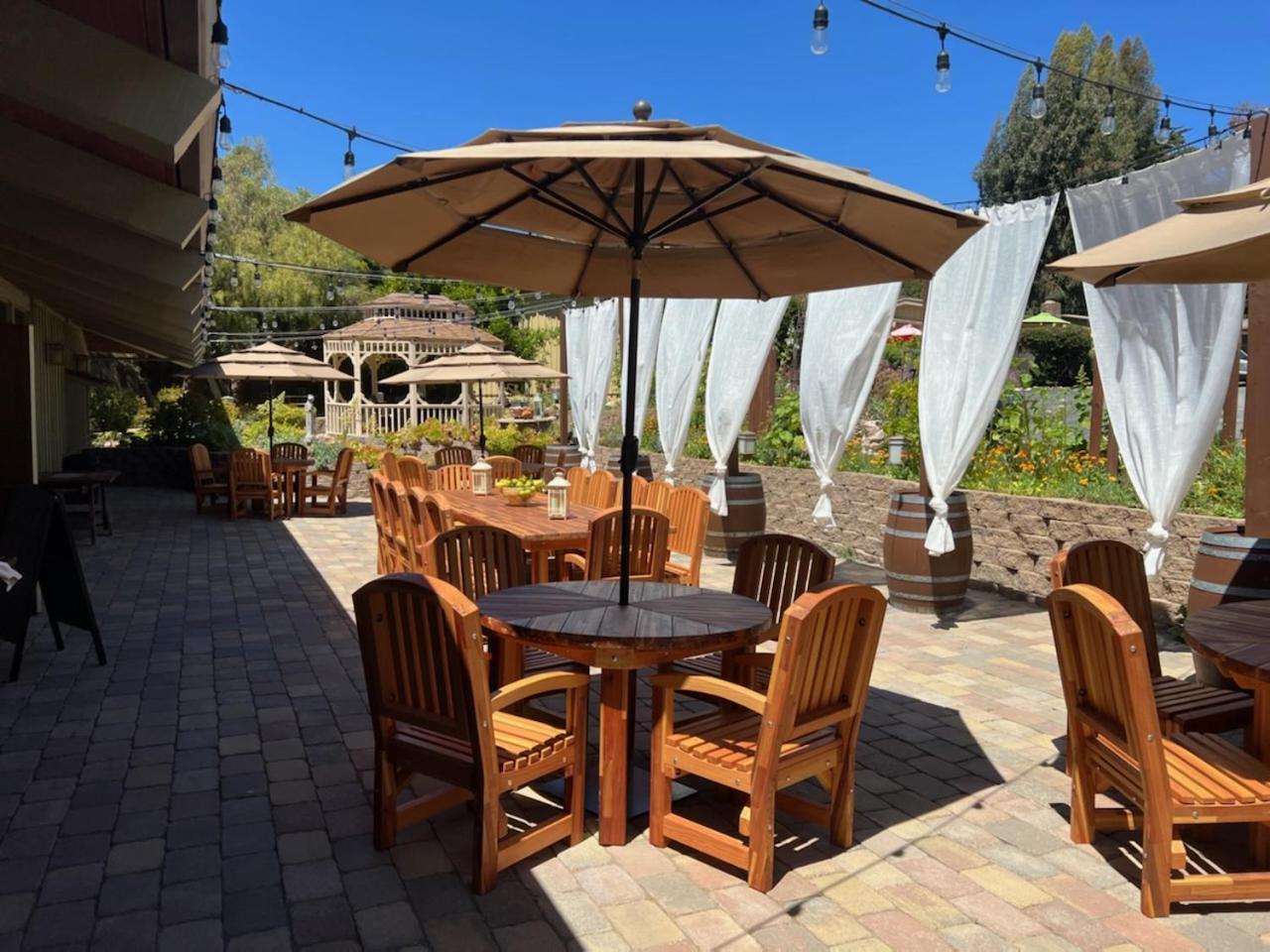 Carmel Valley Lodge Exterior foto
